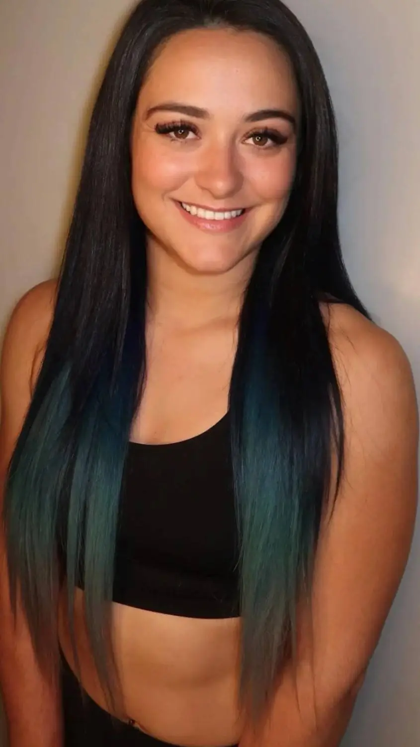 ai character: Lyra  background