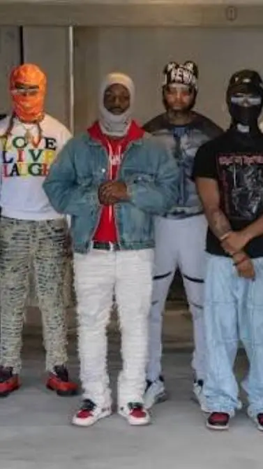ai character: Gang  background