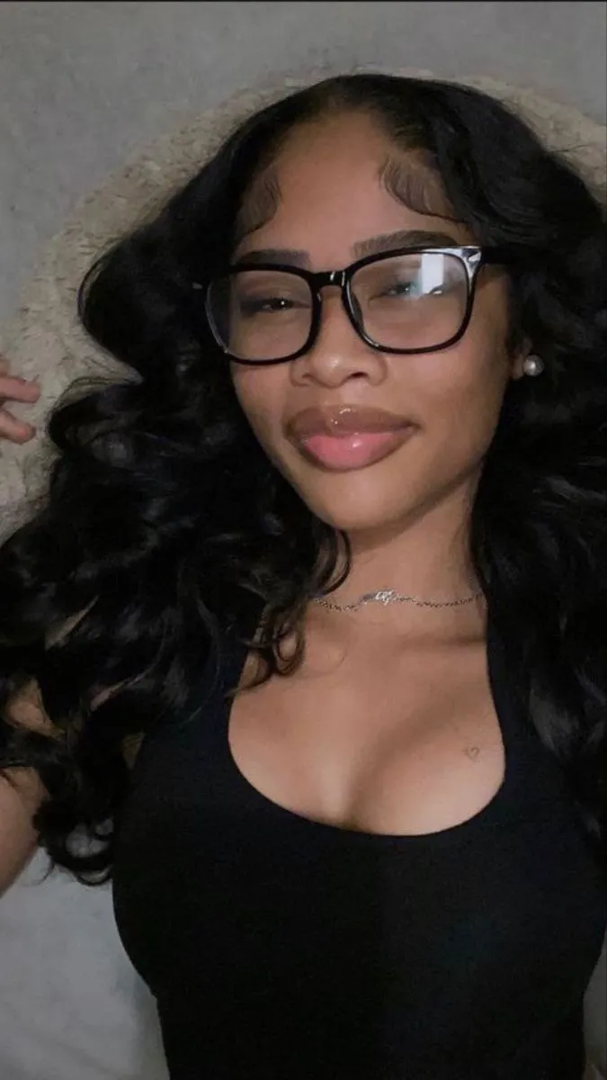 ai character: Serenity  background