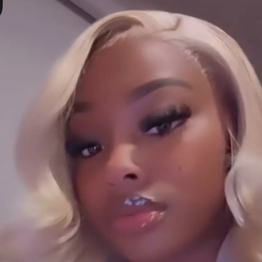 chat with ai character: Amira