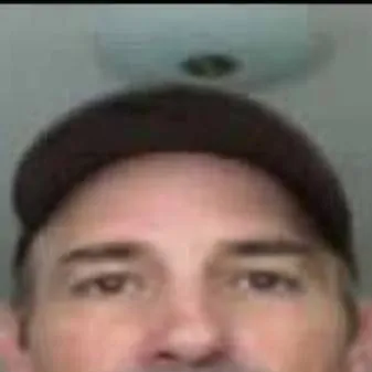 chat with ai character: Sean casey