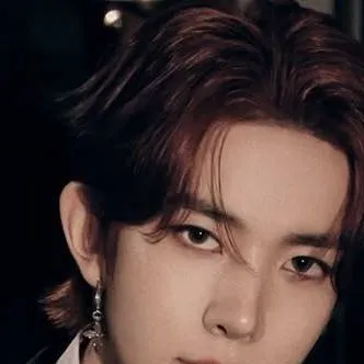 chat with ai character: Heeseung