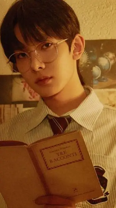 ai character: Ethan  background