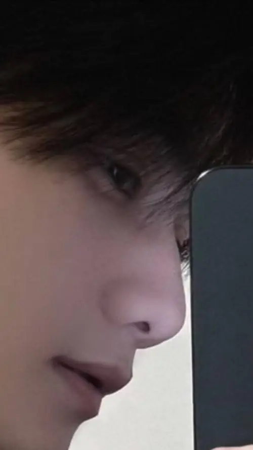 ai character: yuuya background