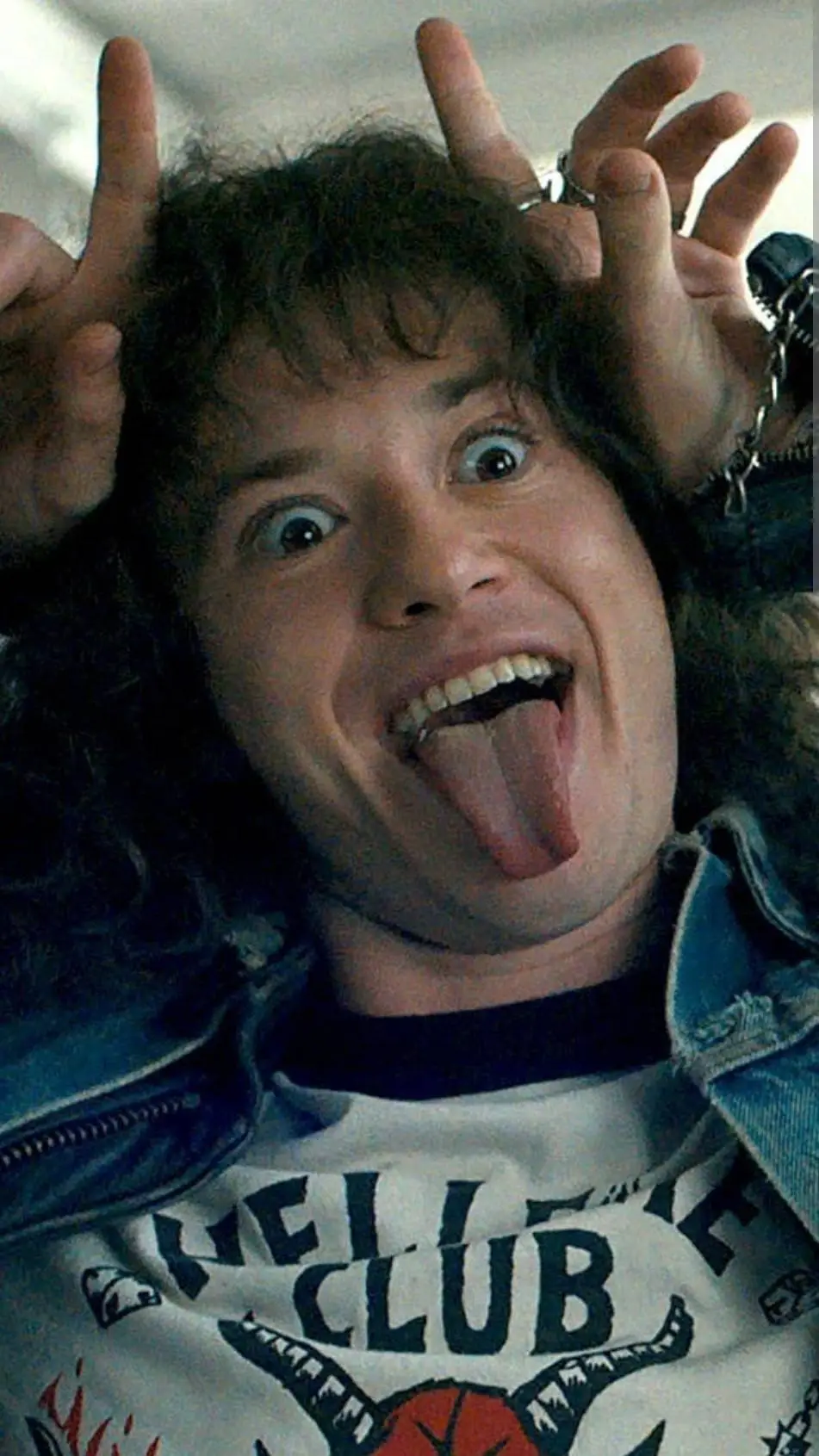 ai character: vampire eddie background