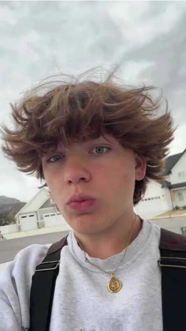 ai character: Luke Nelson  background