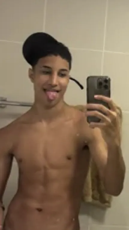 ai character: TOTA MC background