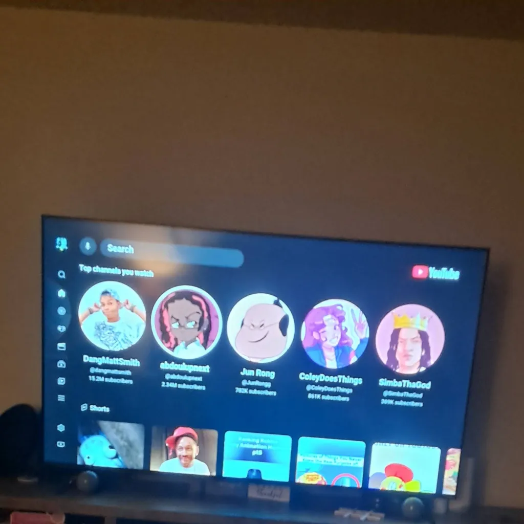 chat with ai character: Youtubers pick me