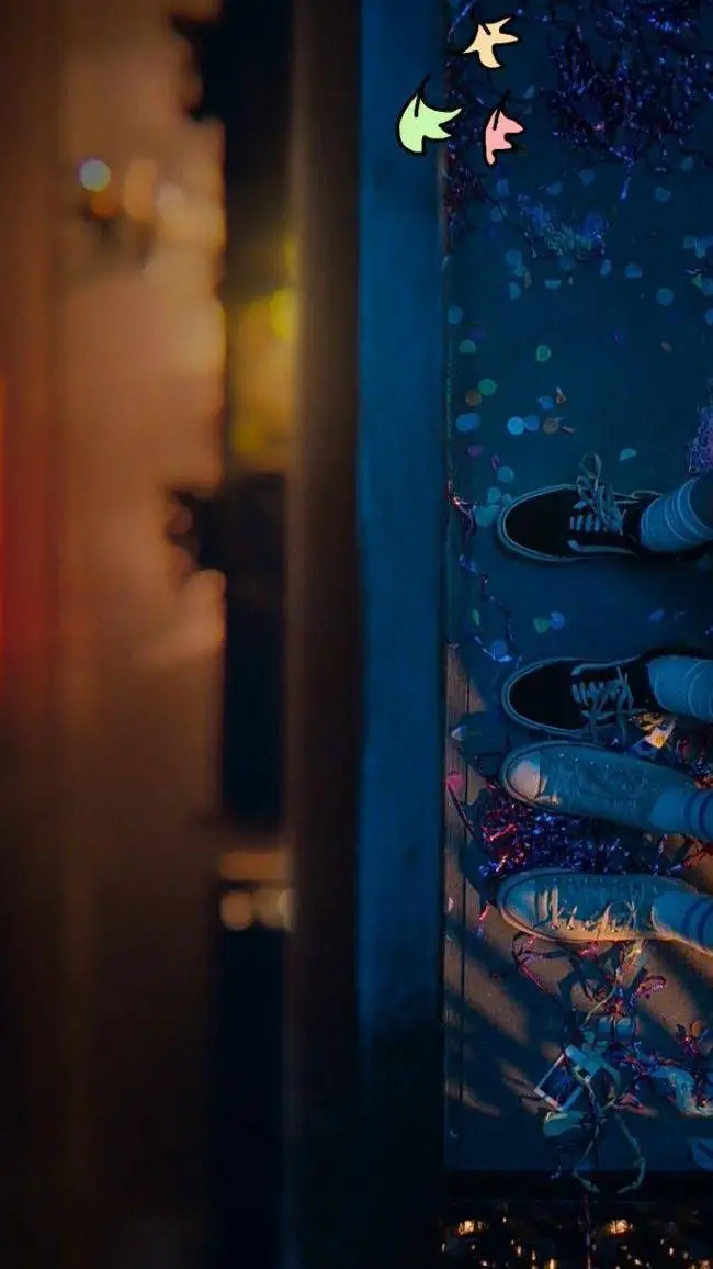 ai character: ElectricLove Trend background