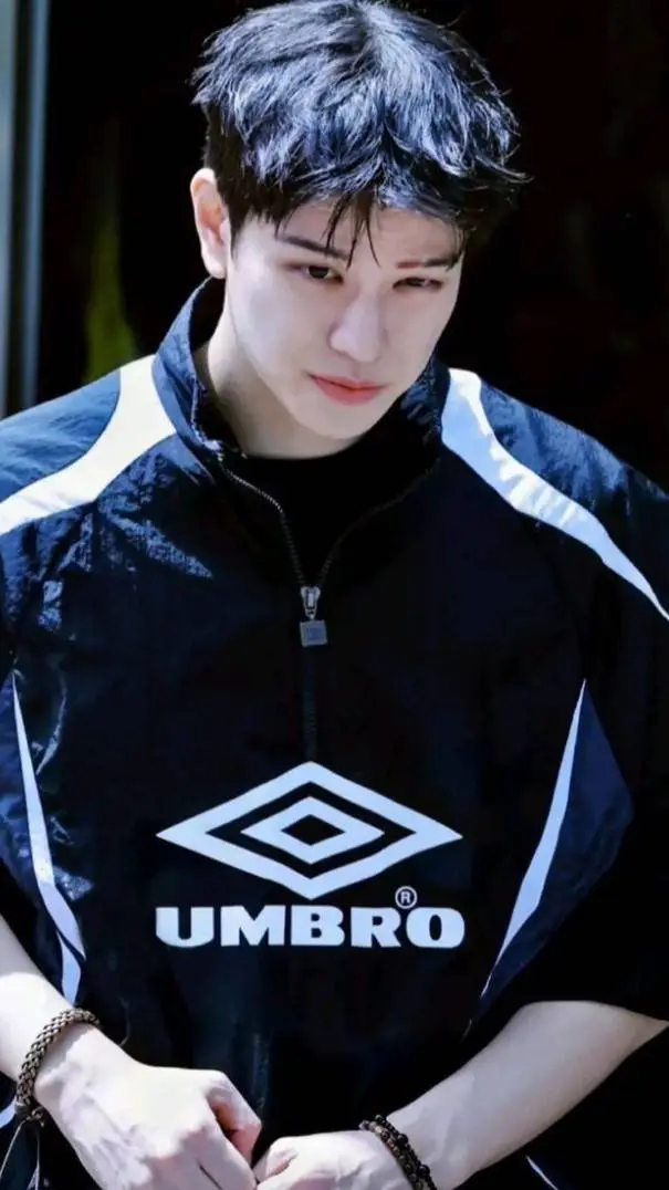 ai character: Seungmin background