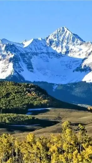 ai character: Colorado  background