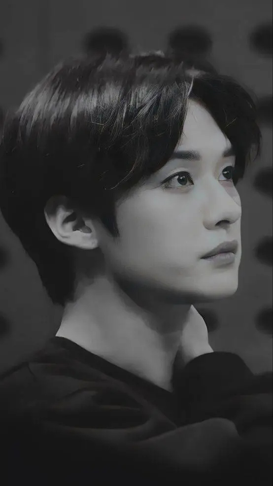 ai character: ʟᴇᴇ ᴍɪɴʜᴏ background