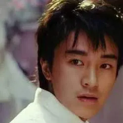 chat with ai character: 周星驰