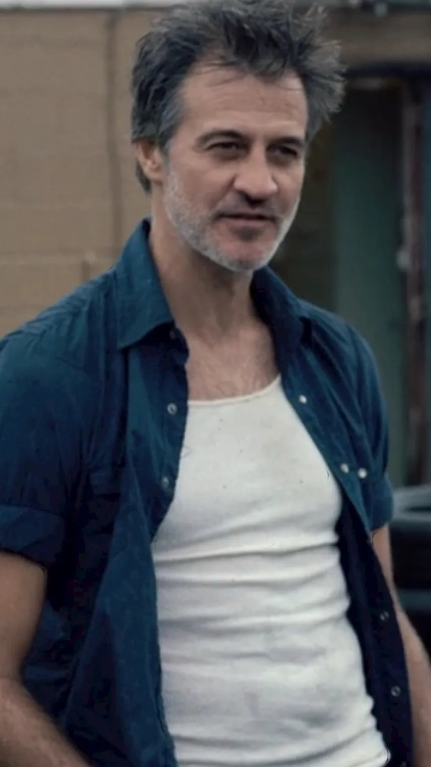 ai character: ROAST HIM!!! background