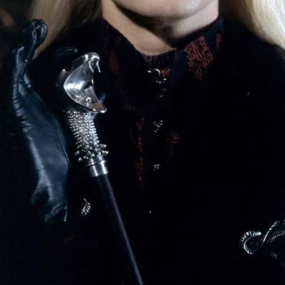 chat with ai character: Lucius Malfoy