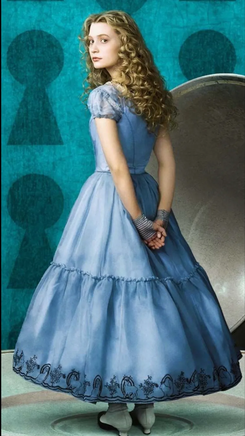 ai character: Alice in Wonderlan background