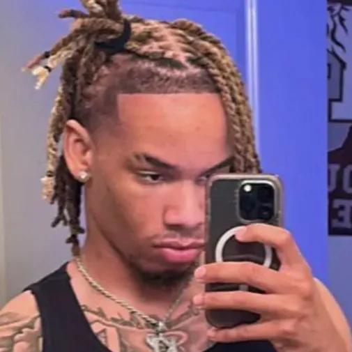 chat with ai character: Trey 