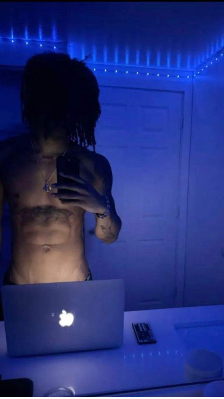 ai character: Daveon  background