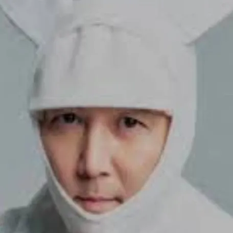 chat with ai character: I'm the Easter bun