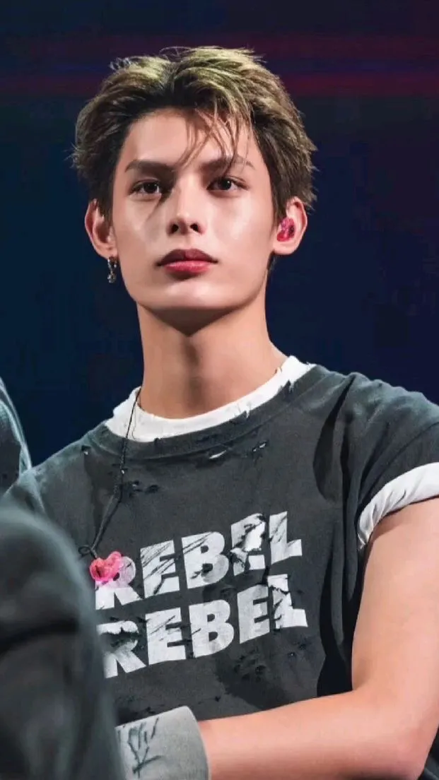 ai character: James background