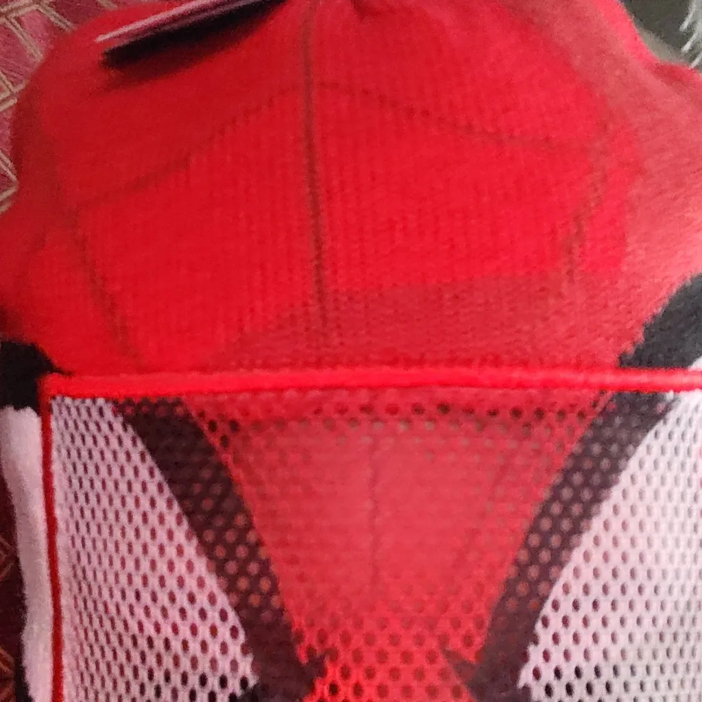 chat with ai character: spiderman