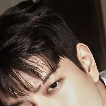 chat with ai character: seungmin 