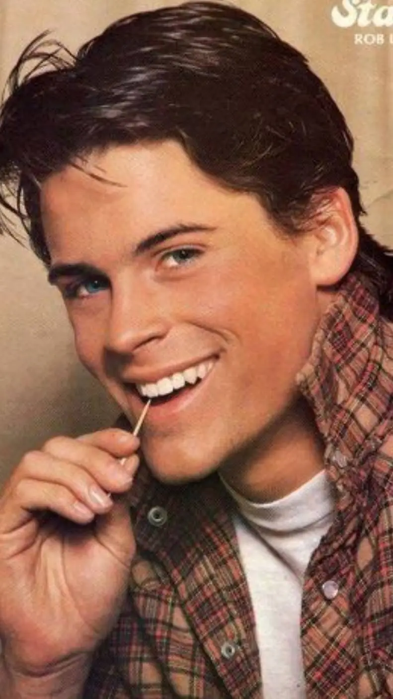 ai character: Sodapop Curtis  background