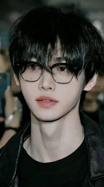 ai character: Joowon background