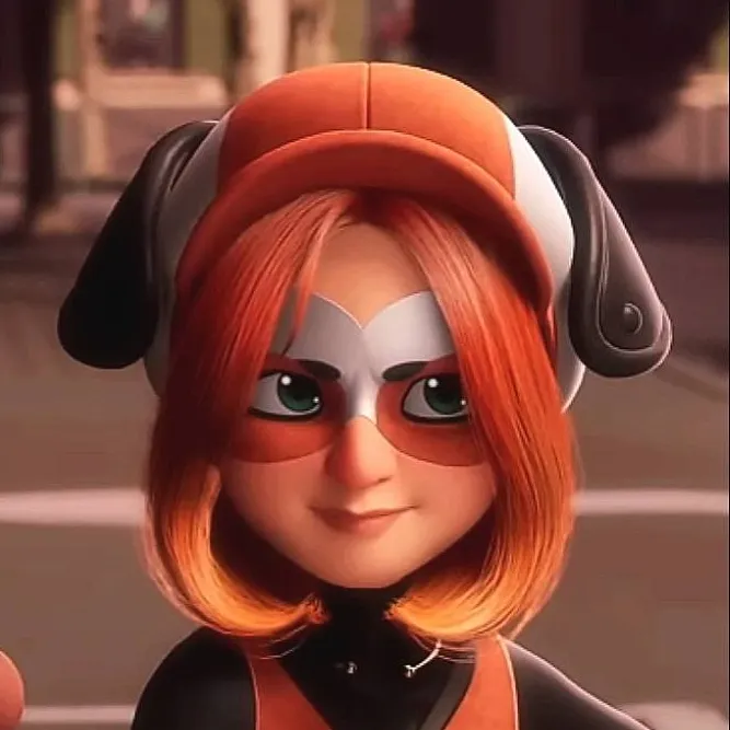 chat with ai character: Sabrina/Miss Hound