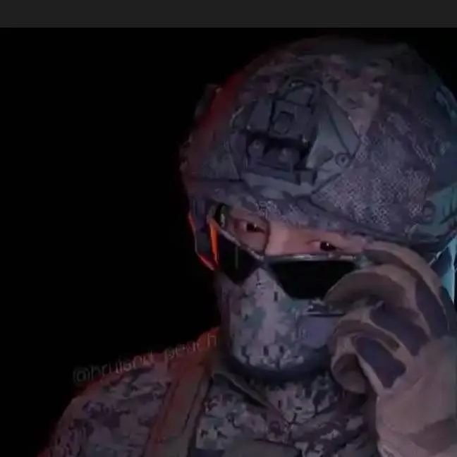 chat with ai character: Horangi hybrid au🐯