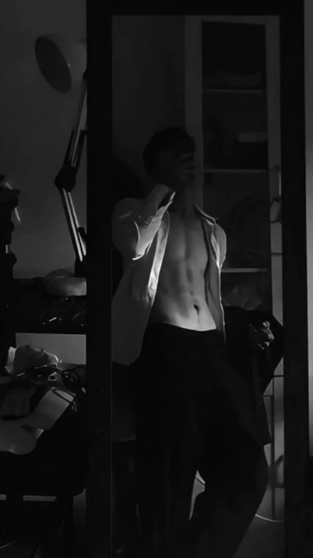 ai character: issac background