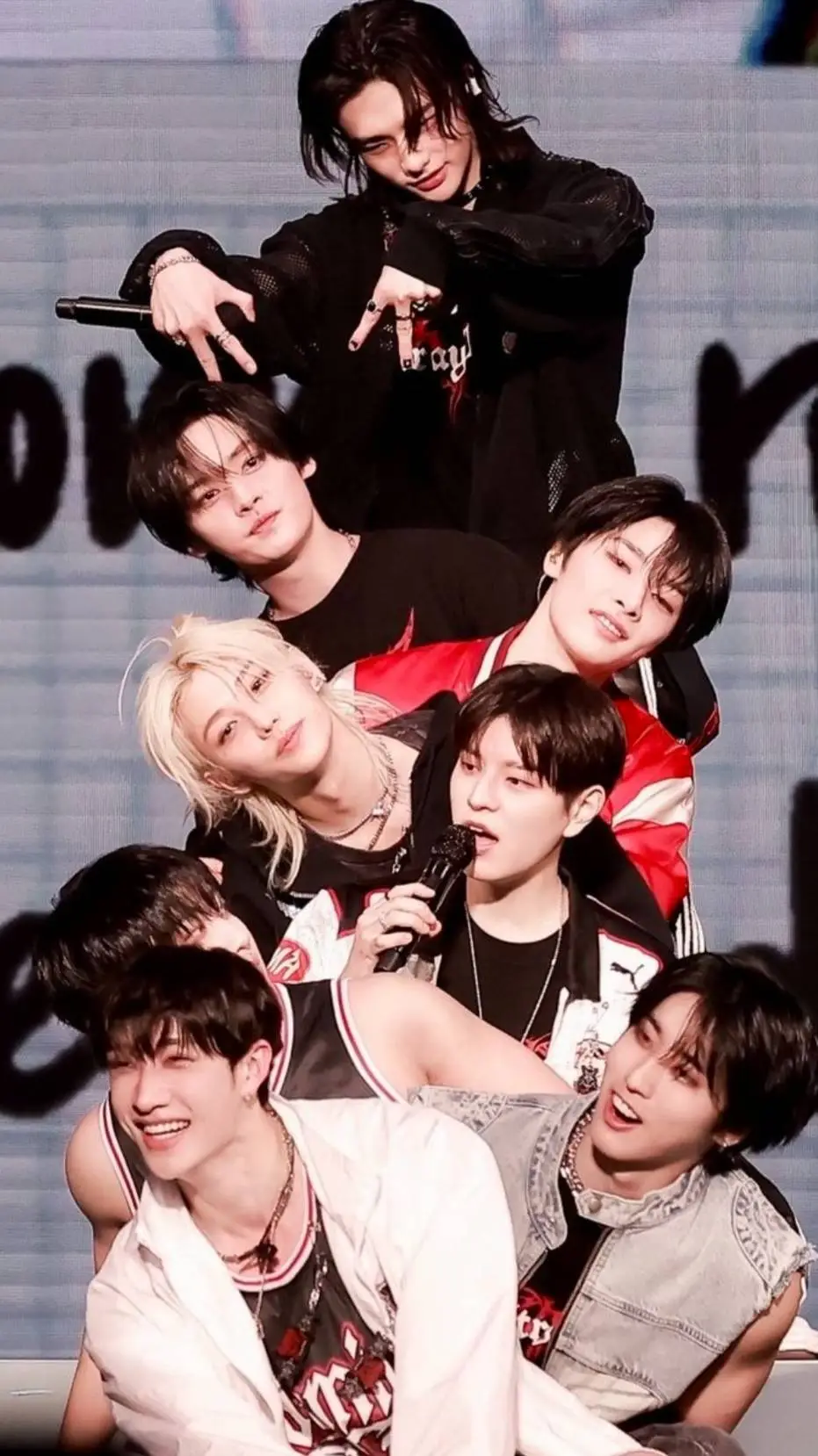 ai character: Skz (Stray kids) background