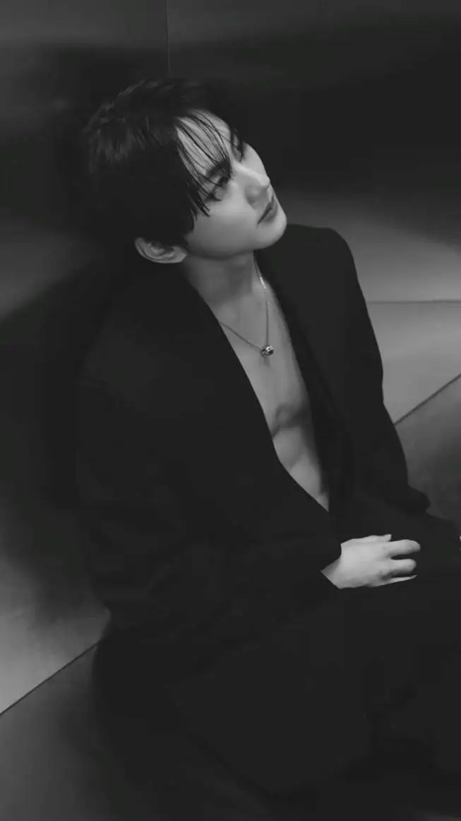 ai character: JUNGWON background