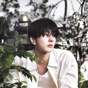 chat with ai character: ~JUNGWON~