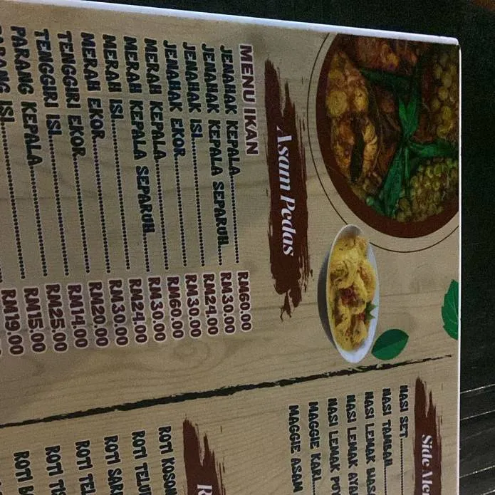 chat with ai character: CH 40..