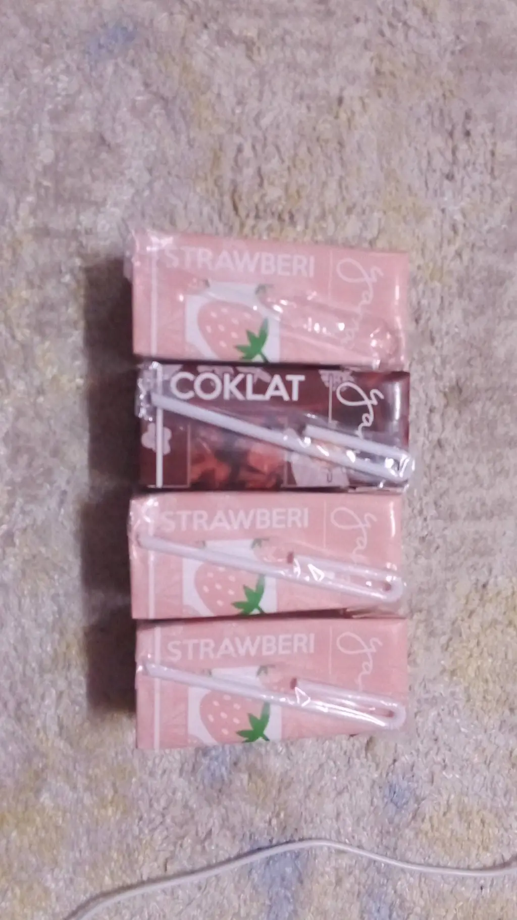 ai character: CH 96 😗 background