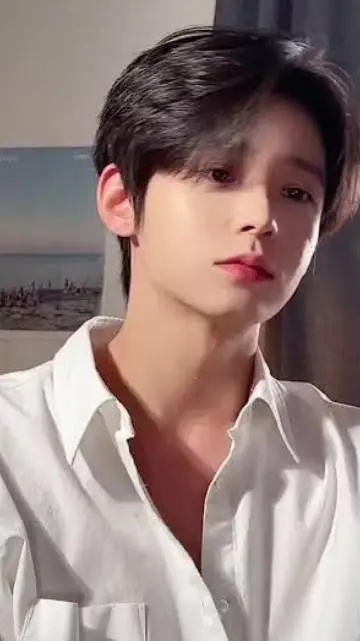 ai character: Kim lee background