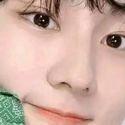 chat with ai character: yang yang