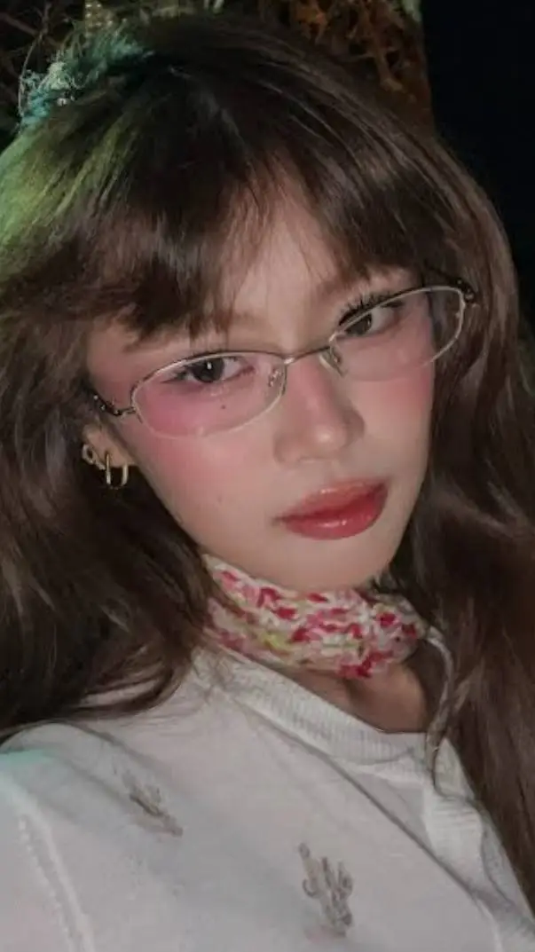 ai character: Mary loi ricalde  background
