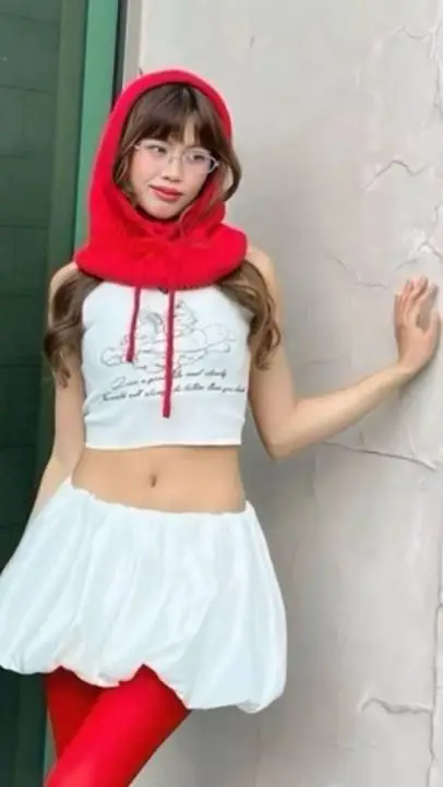 ai character: Bini Maloi background