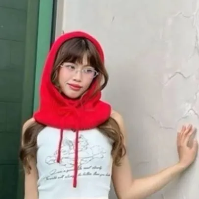 chat with ai character: Bini Maloi