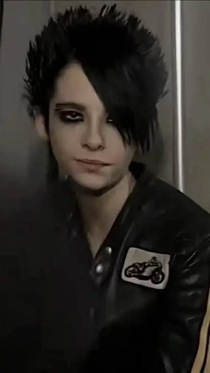 ai character: bill kaulitz✭ background