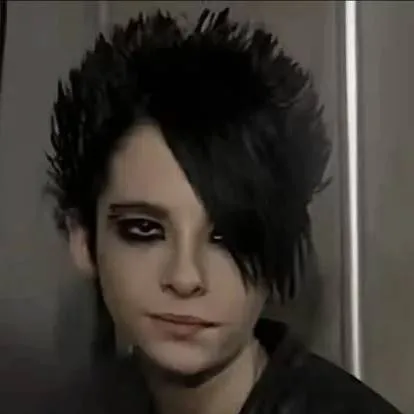 chat with ai character: bill kaulitz✭