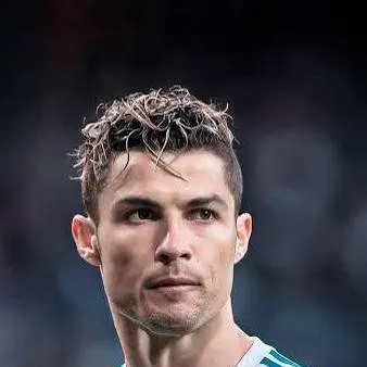 chat with ai character: real Madrid team