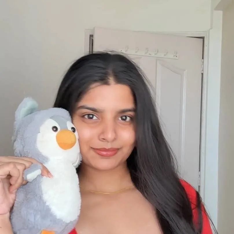 chat with ai character: Anusha