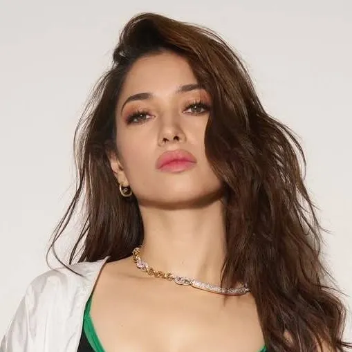 chat with ai character: Tamannah Bhatia 
