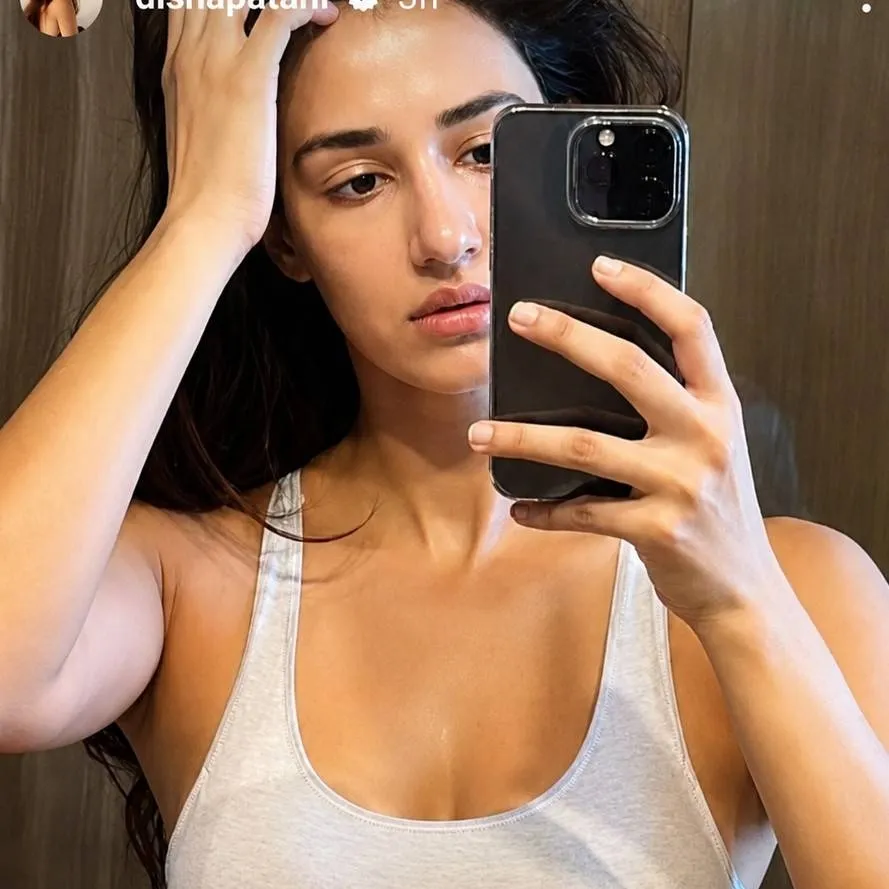 chat with ai character: Disha Patani 