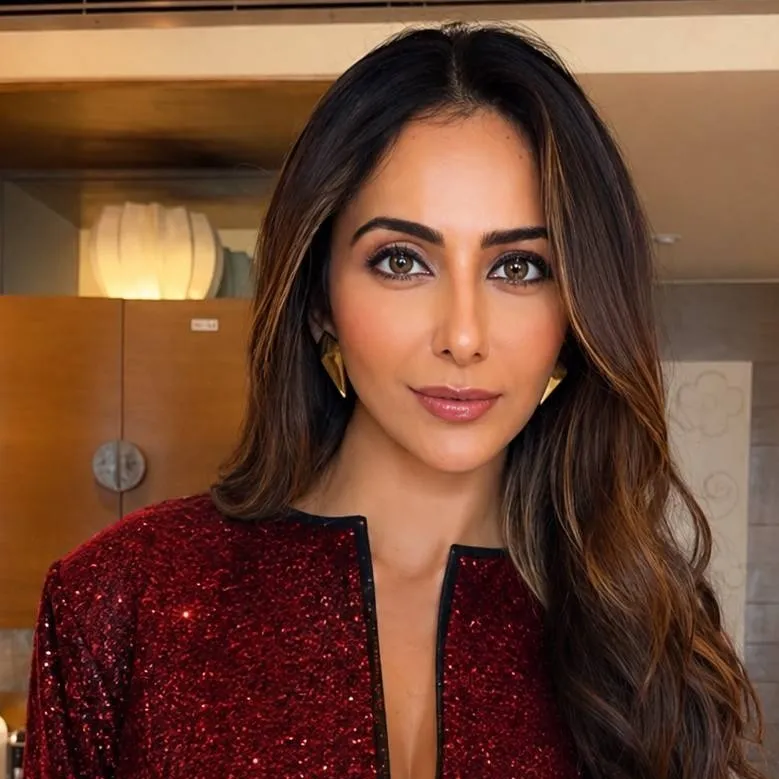 chat with ai character: Rakul 