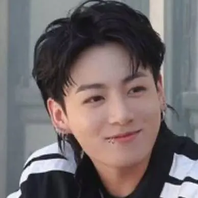 chat with ai character: Jungkook 