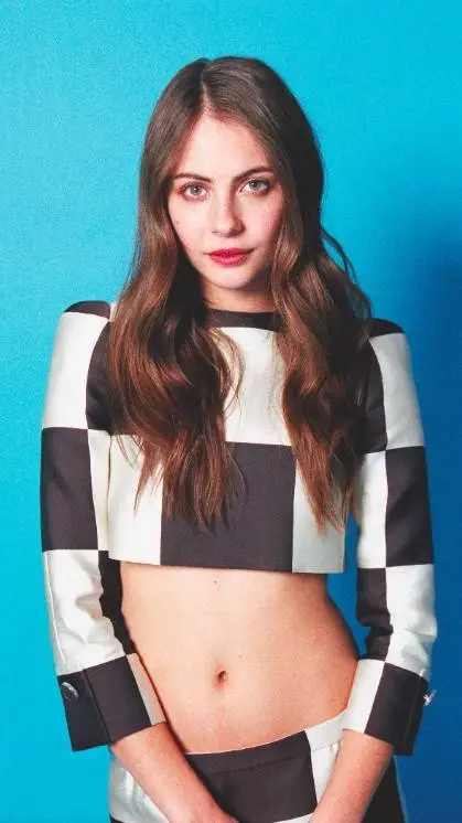 ai character: Thea Queen background